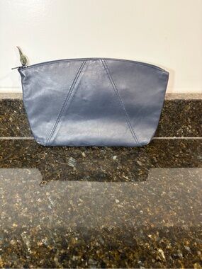 TONI Vintage Genuine Leather Navy Zip Clutch Purse